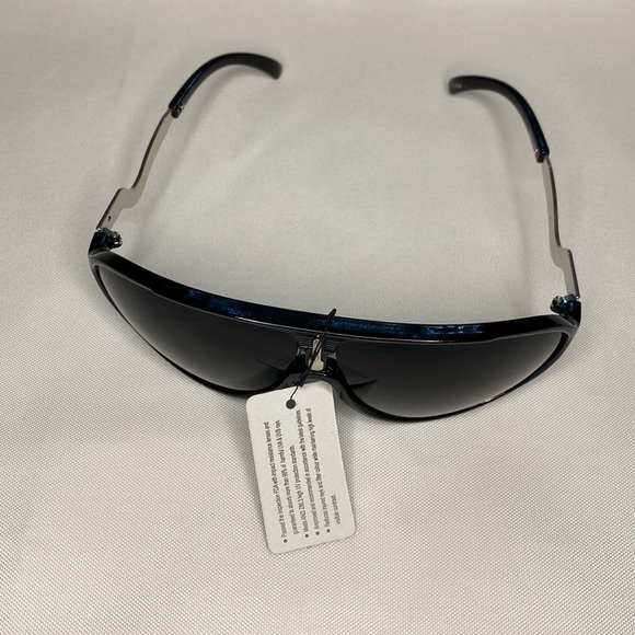 None Accessories - Fashion Sunglasses Black and Silver